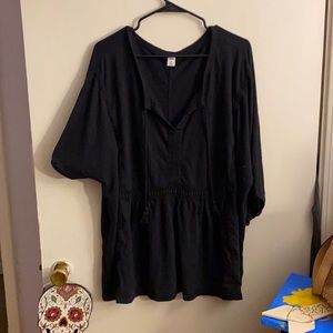 Cute black tunic top